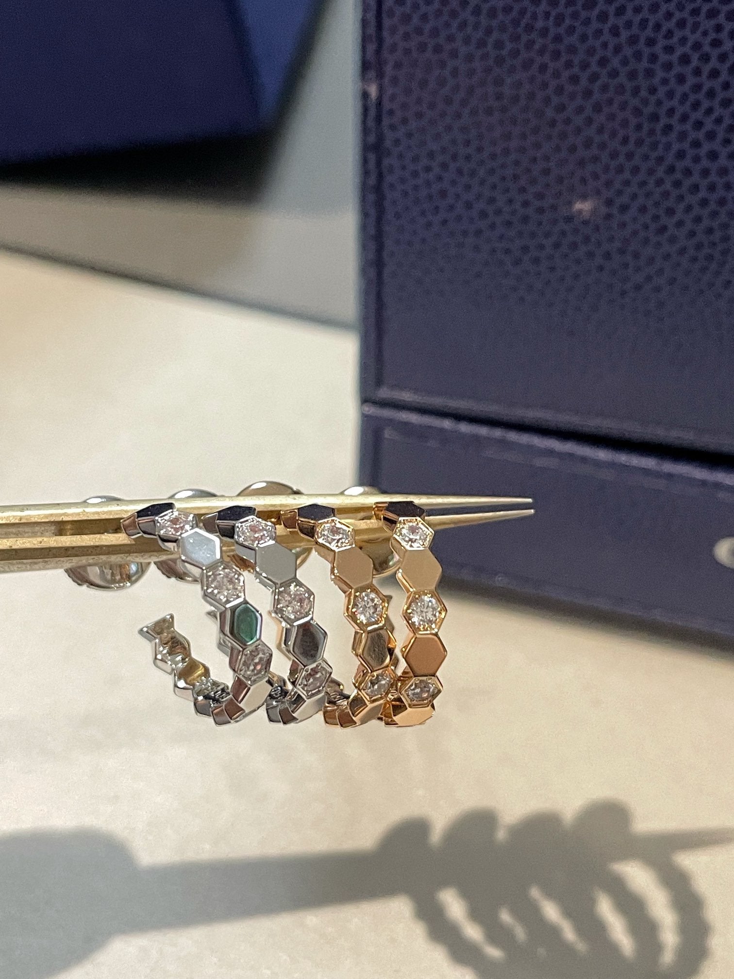 [Imperial] BEE LOVE Earrings GOLD DIAMOND