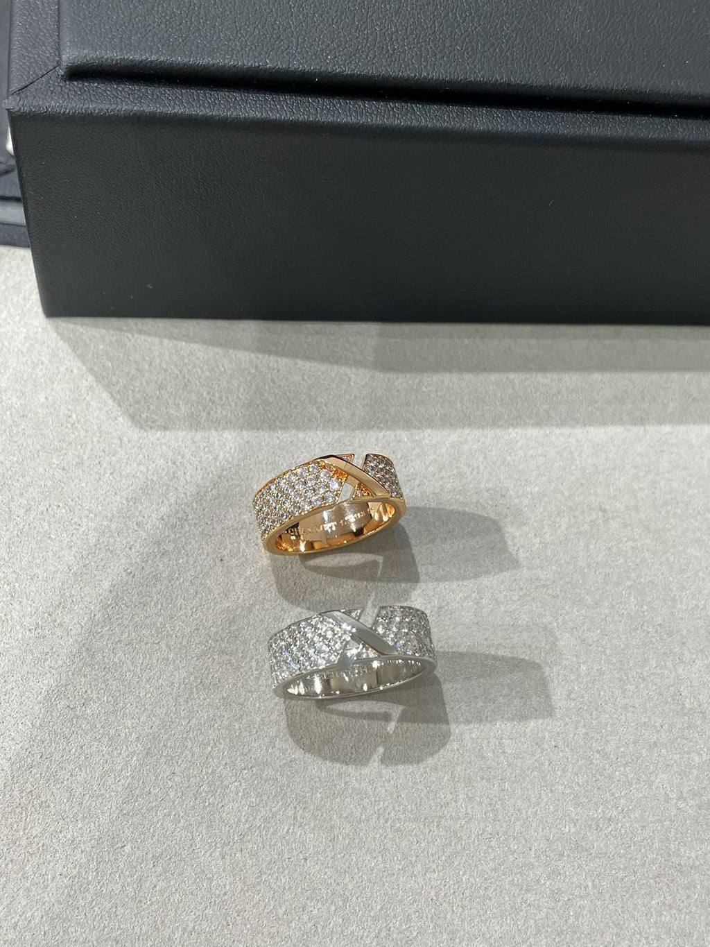 [Imperial] LIENS EVIDENCE  DIAMOND PAVED RING