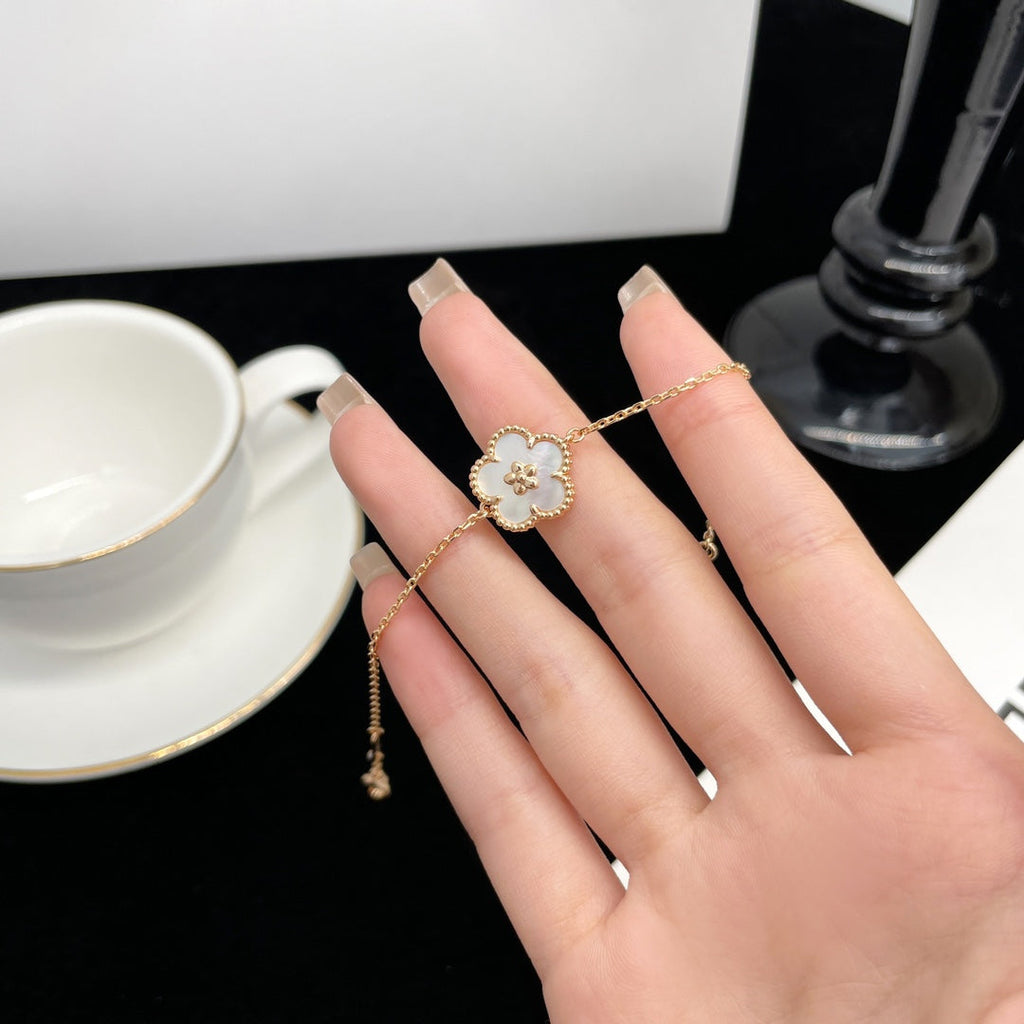 [Imperial] LUCKY SPRING ROSE GOLD MOP BRACELET