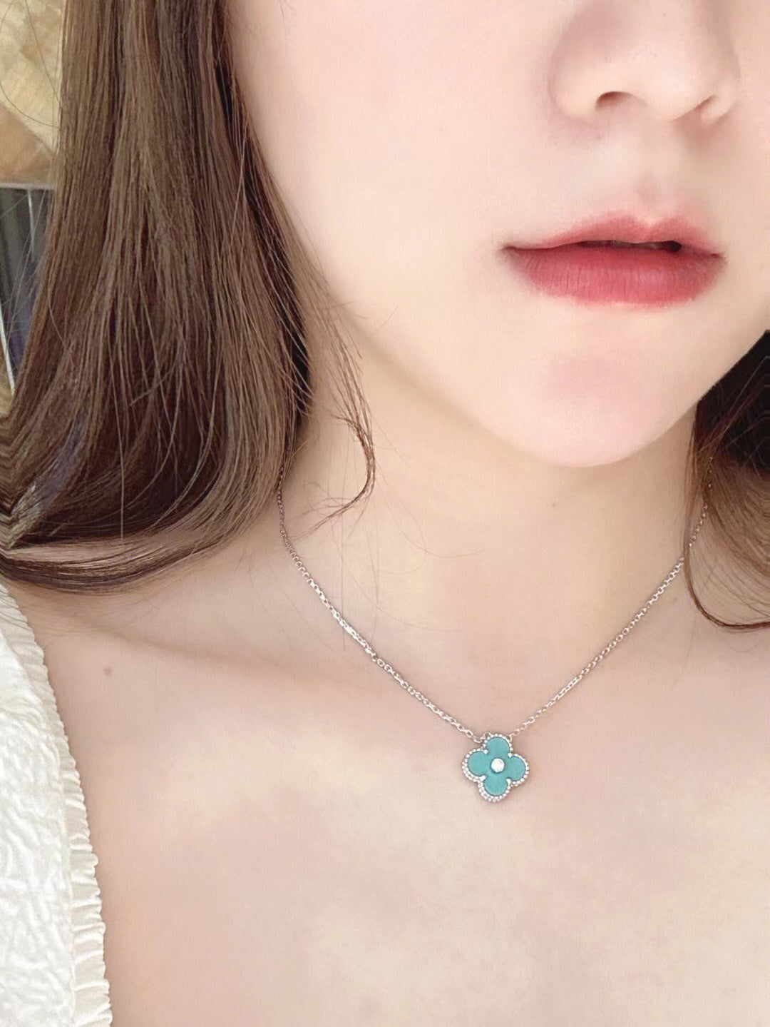 [Imperial] CLOVER 1 DIAMOND LIGHT BLUE SILVER NECKLACE