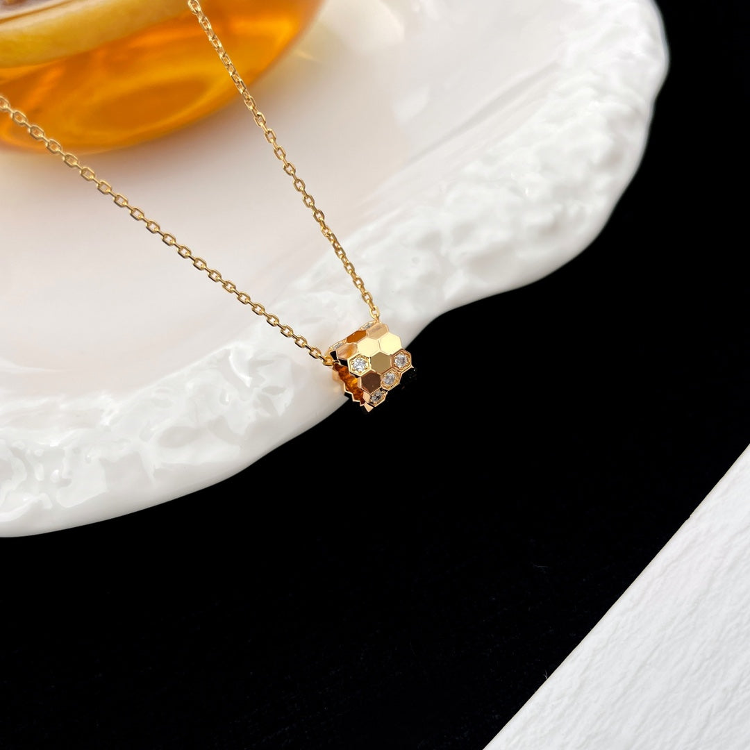 [Imperial] BEE MINI PEDANT DIAMOND NECKLACE