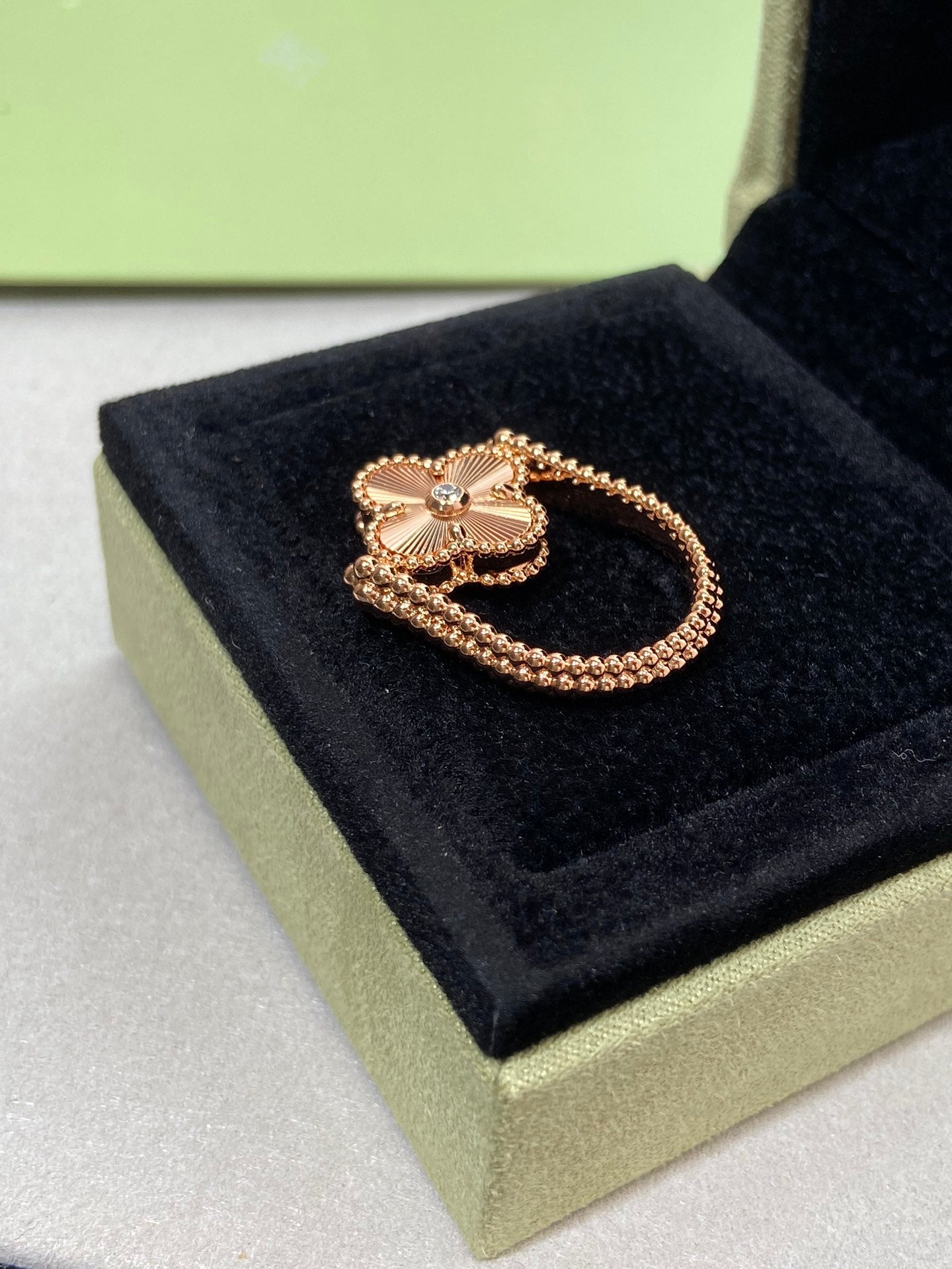 [Imperial] CLOVER RIVERSIBLE ROSE GOLD RING