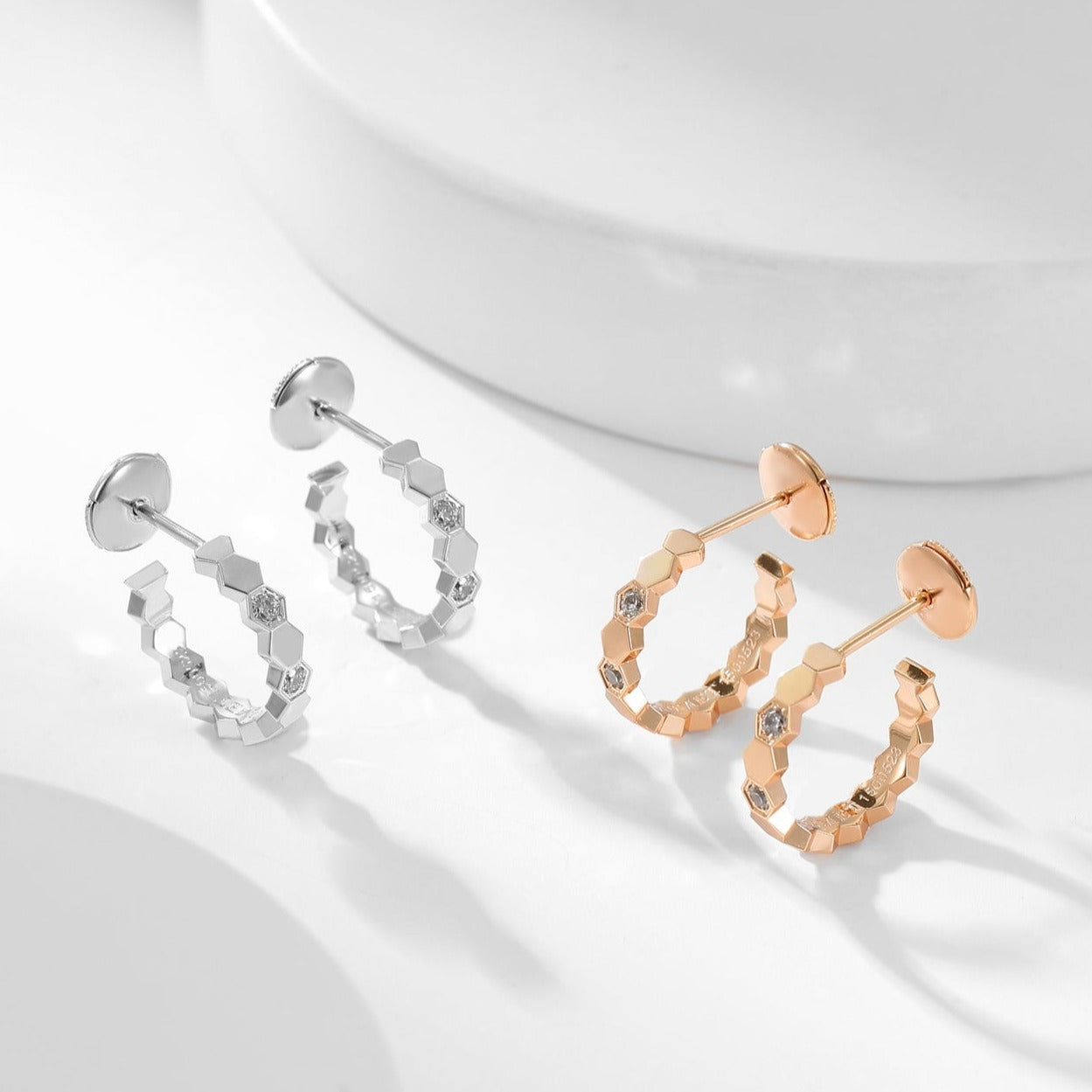 [Imperial] BEE LOVE DIAMOND HOOP EARRINGS