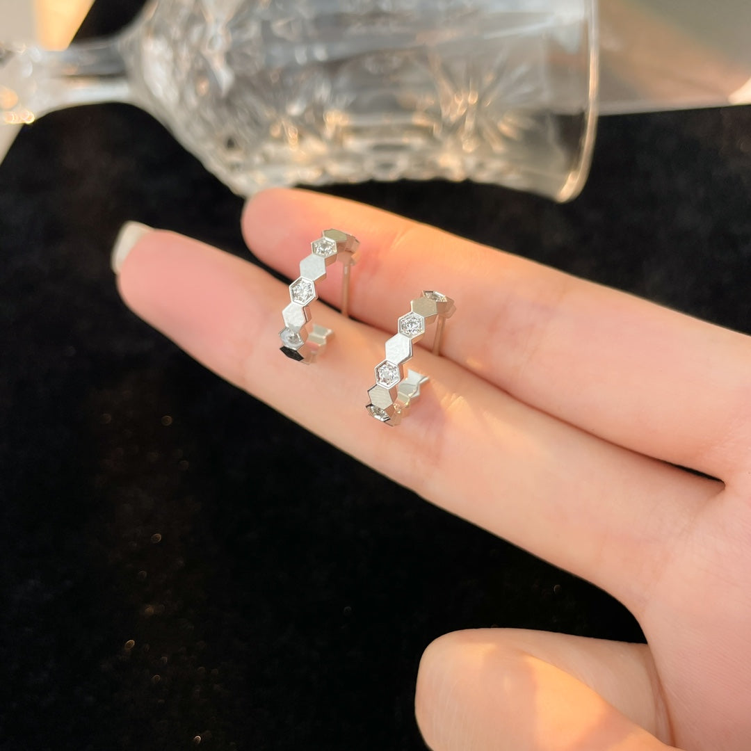 [Imperial] BEE LOVE DIAMOND HOOP EARRINGS