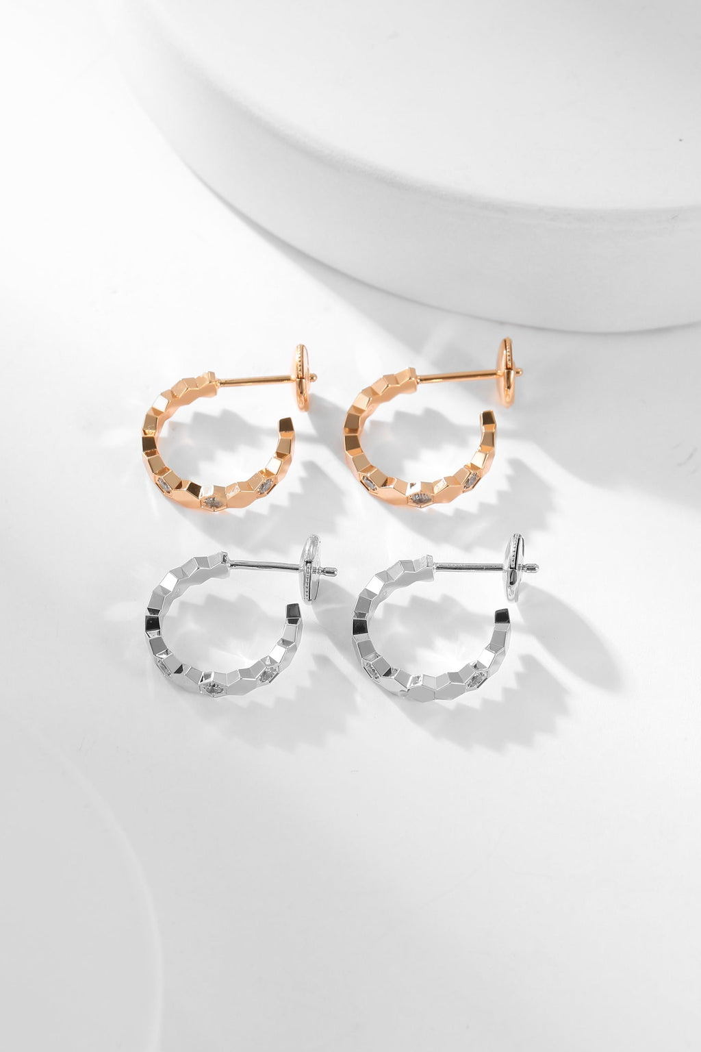 [Imperial] BEE LOVE DIAMOND HOOP EARRINGS
