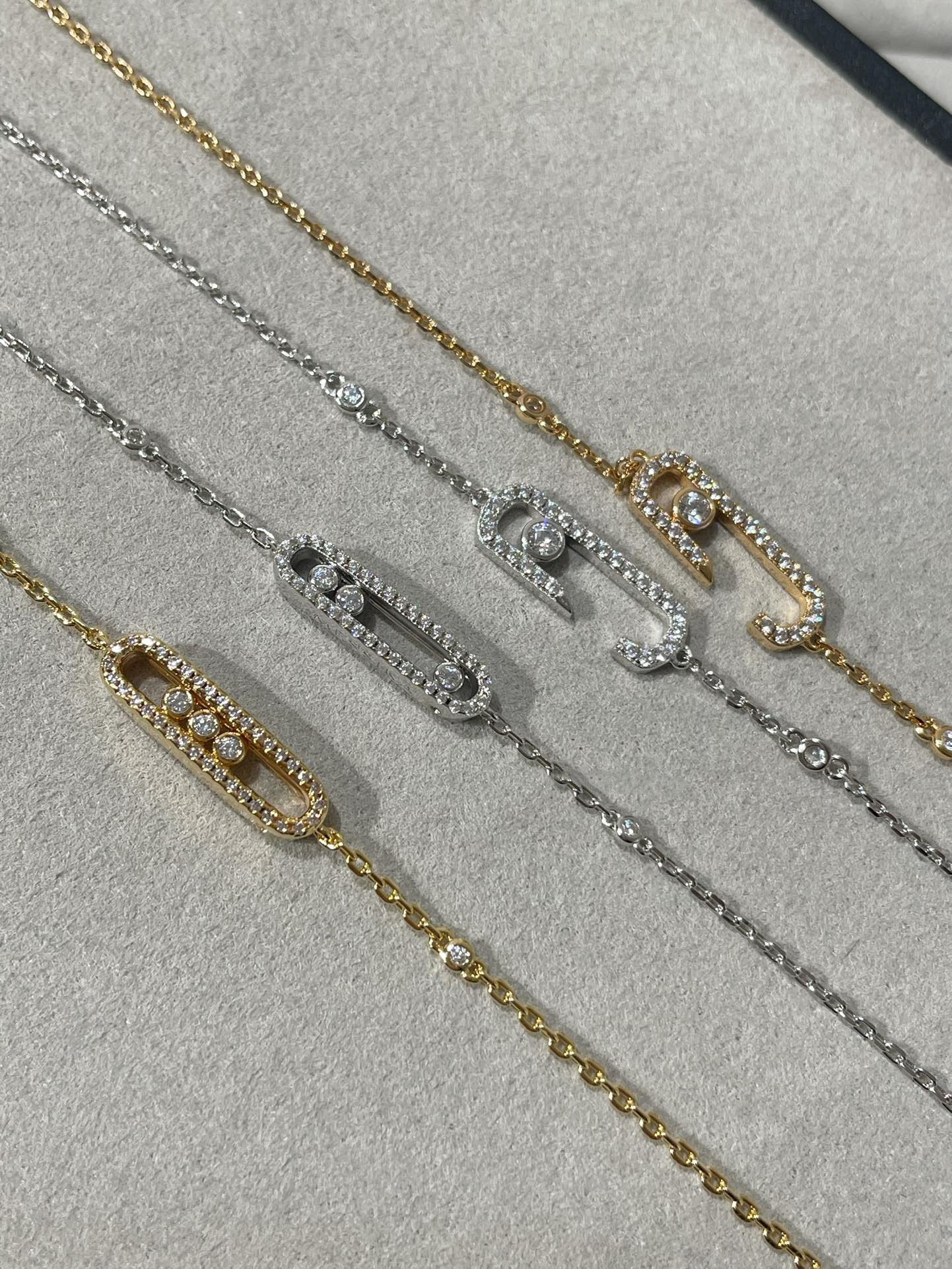 [Imperial] BABY MOVE DIAMOND BRACELET