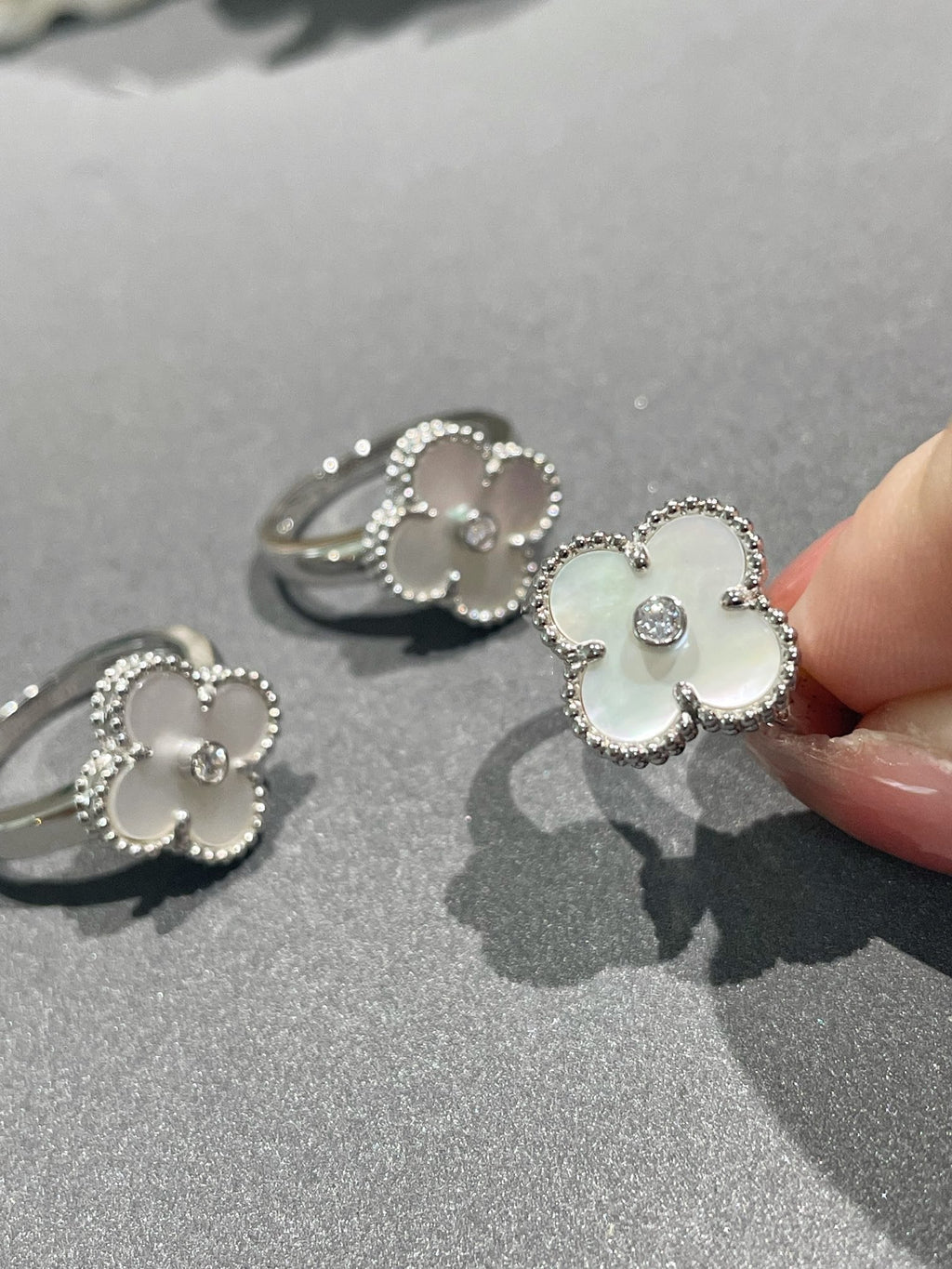 [Imperial] CLOVER SILVER MOP DIAMOND RING