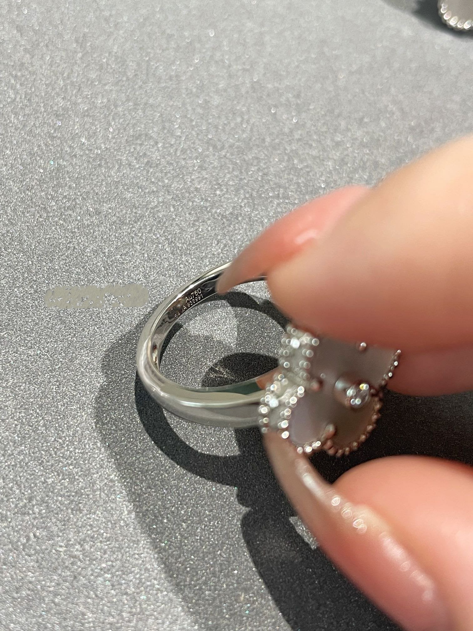 [Imperial] CLOVER SILVER MOP DIAMOND RING