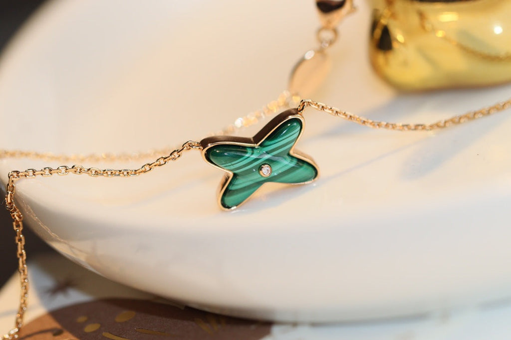 [Imperial] JEUX MALACHITE 1 DIAMOND PINK GOLD NECKLACE