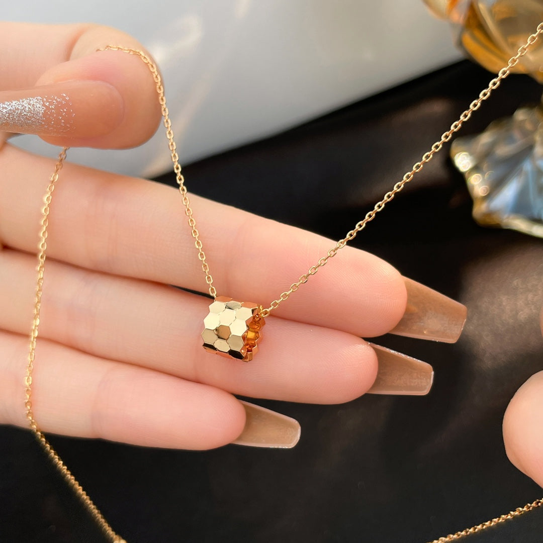 [Imperial] BEE MINI NECKLACE