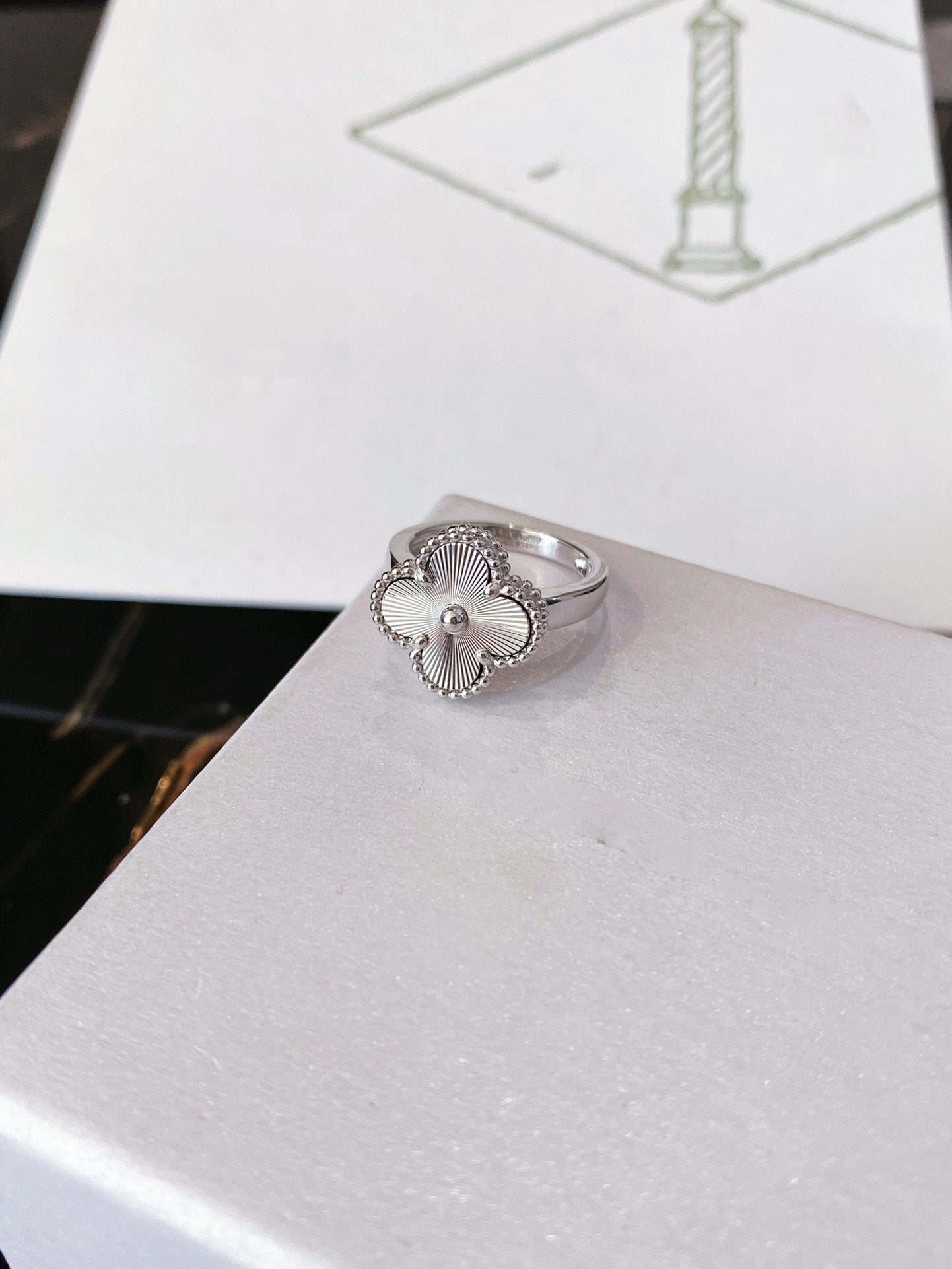 [Imperial] CLOVER SILVER RING