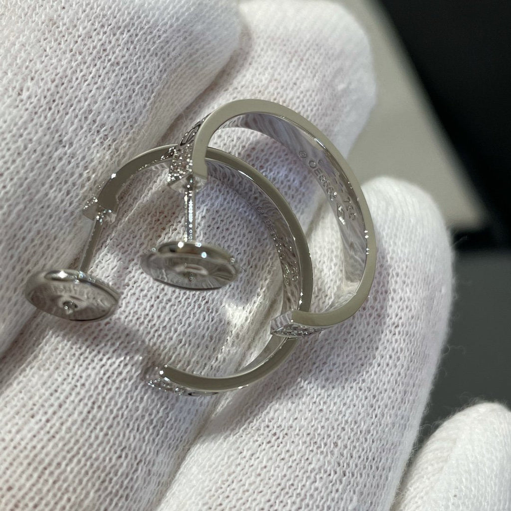 [Imperial] LOVE DIAMOND SILVER HOOP EARRINGS