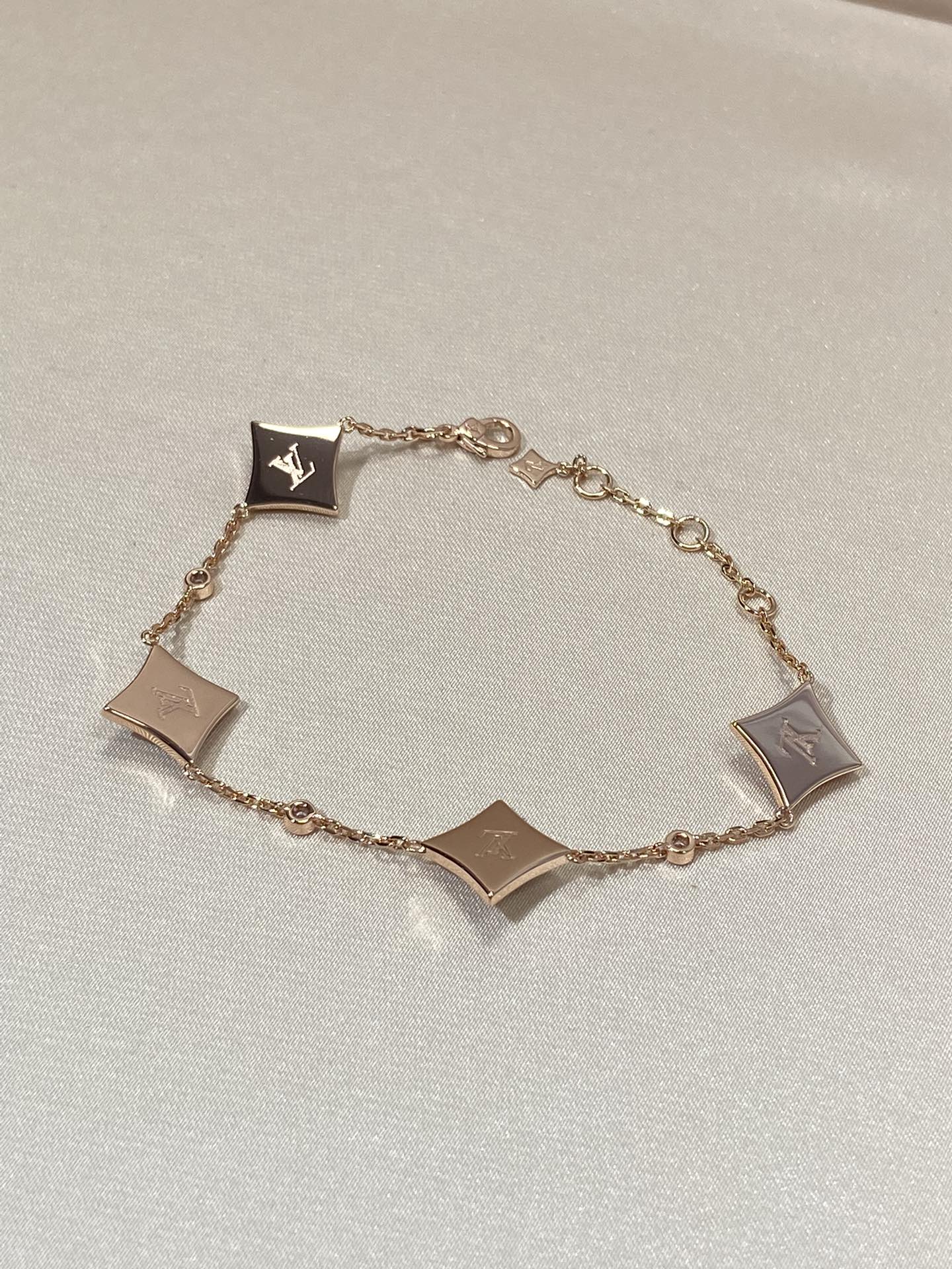 [Imperial] STAR 4 MOTIF MOP DIAMOND PINK GOLD BRACELET