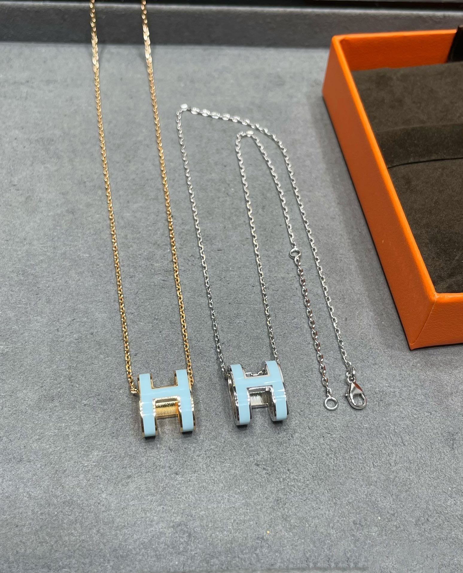 [Imperial] POP H SKY BLUE NECKLACE