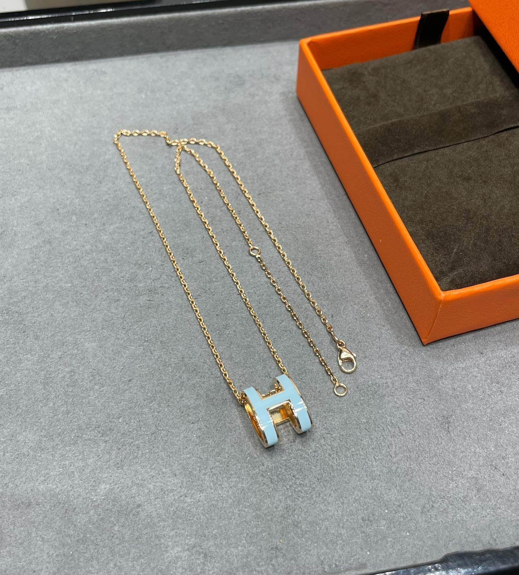 [Imperial] POP H SKY BLUE NECKLACE