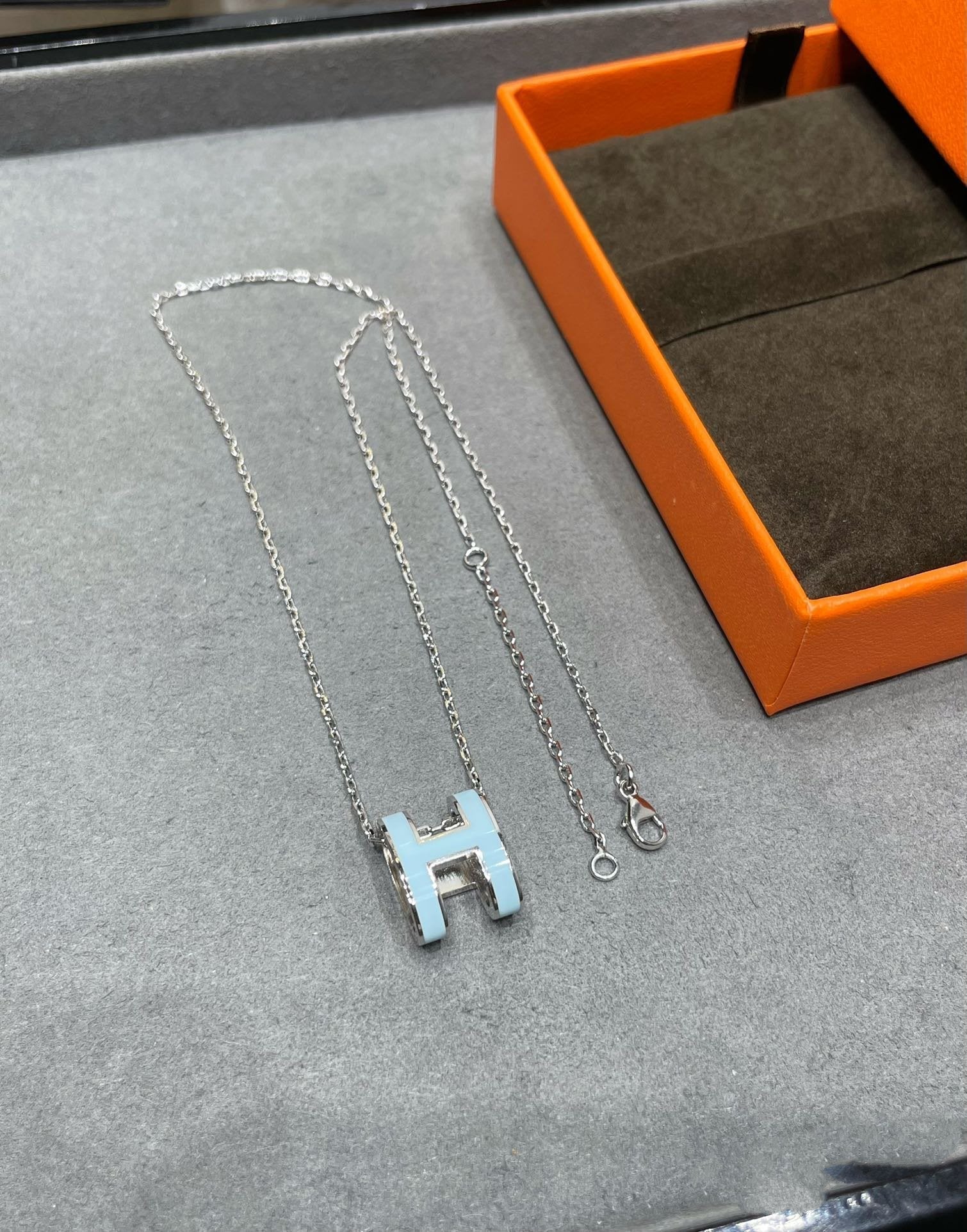 [Imperial] POP H SKY BLUE NECKLACE