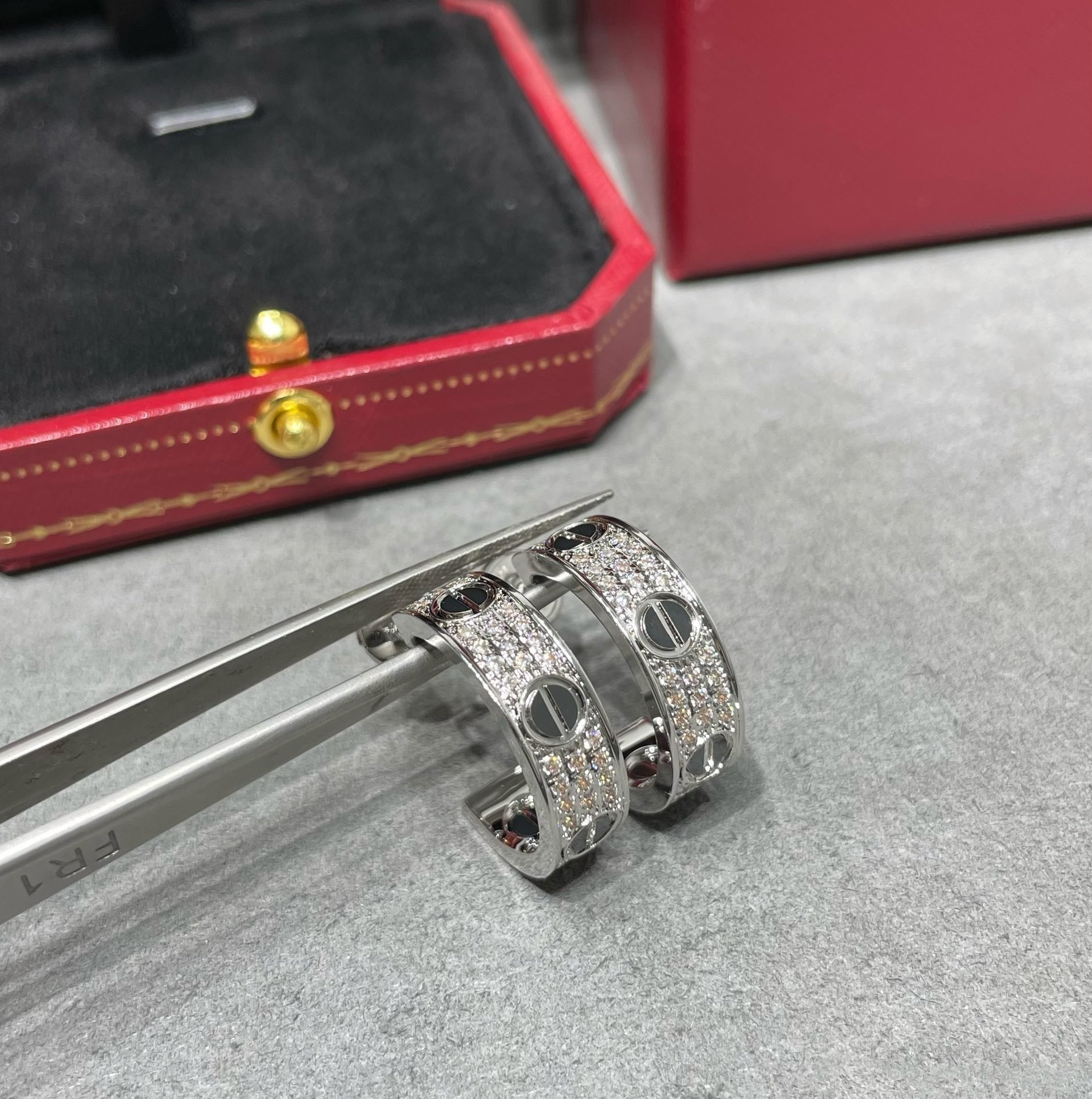 [Imperial] LOVE CERAMIC DIAMOND PAVED SILVER EARRINGS