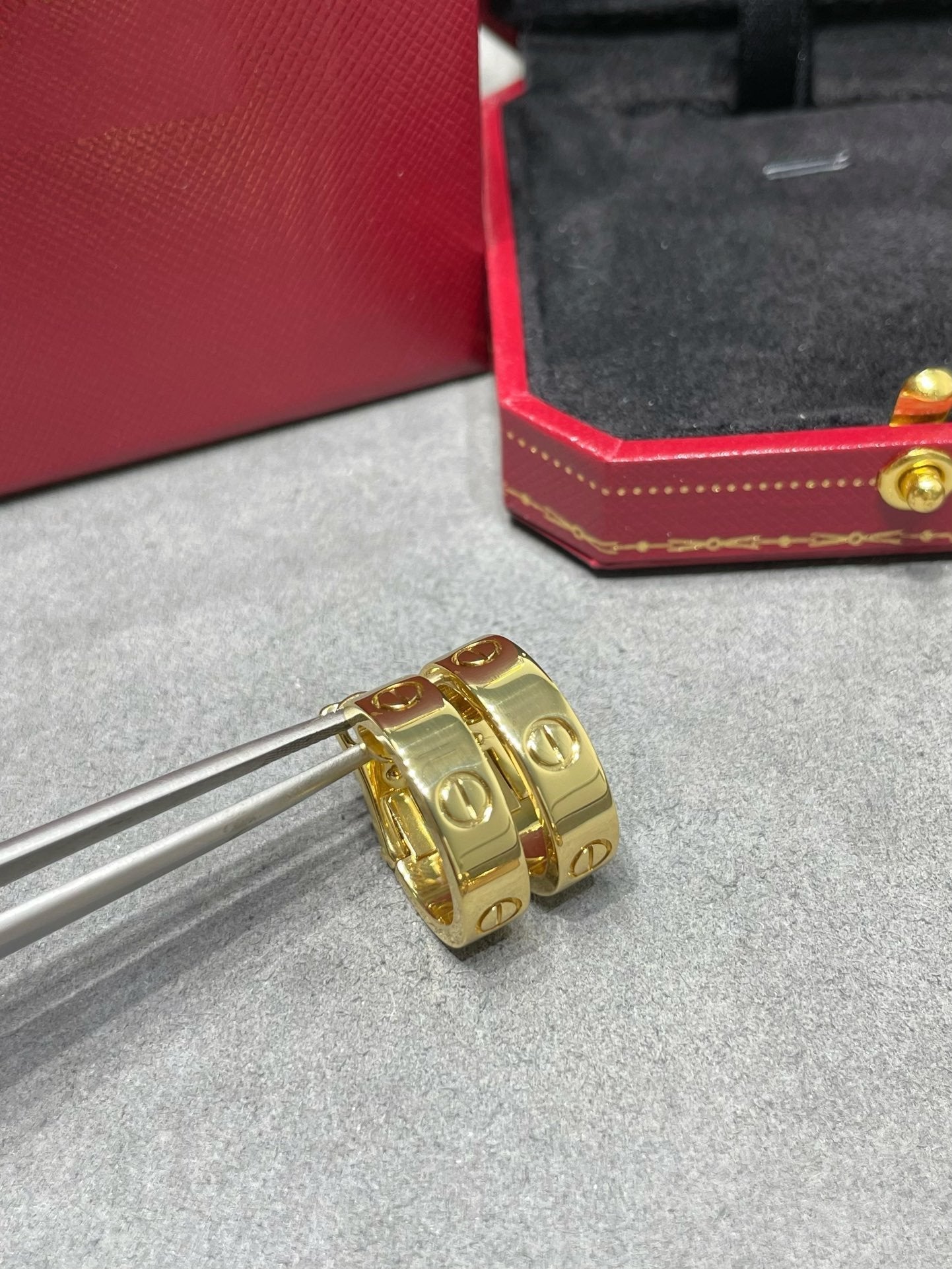 [Imperial] LOVE 5.5MM EARRINGS