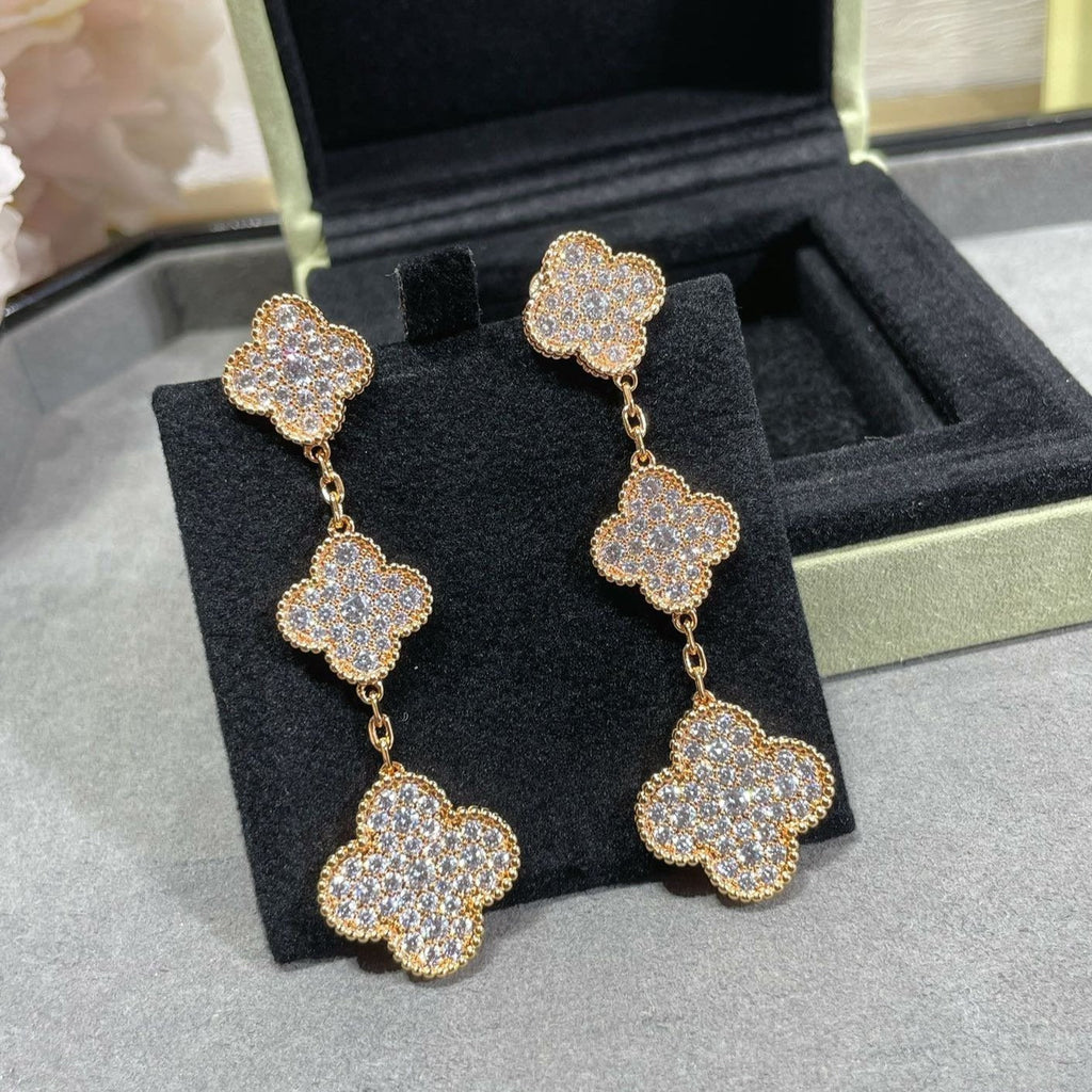 [Imperial] CLOVER 3 MOTIFS DIAMOND PAVED ROSE GOLD EARRINGS