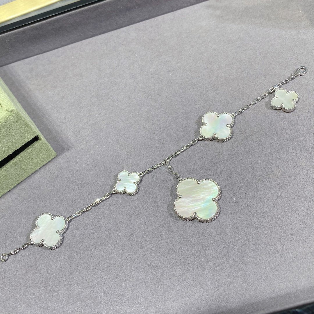 [Imperial] CLOVER 5 MOTIF WHITE MOP SILVER BRACELET