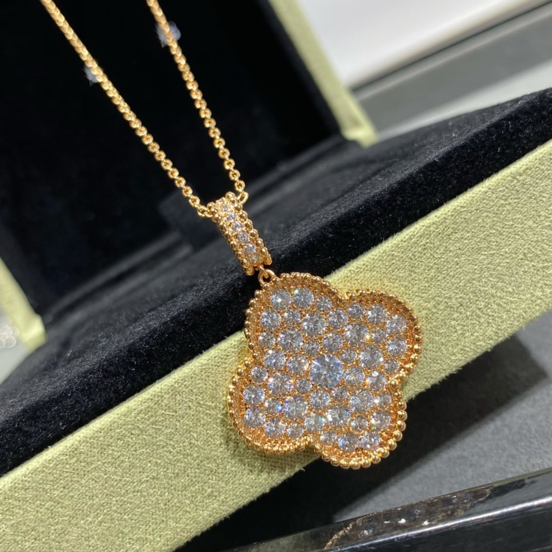 [Imperial] CLOVER 25MM LARGE PEDANT DIAMOND PAVED LONG NECKLACE
