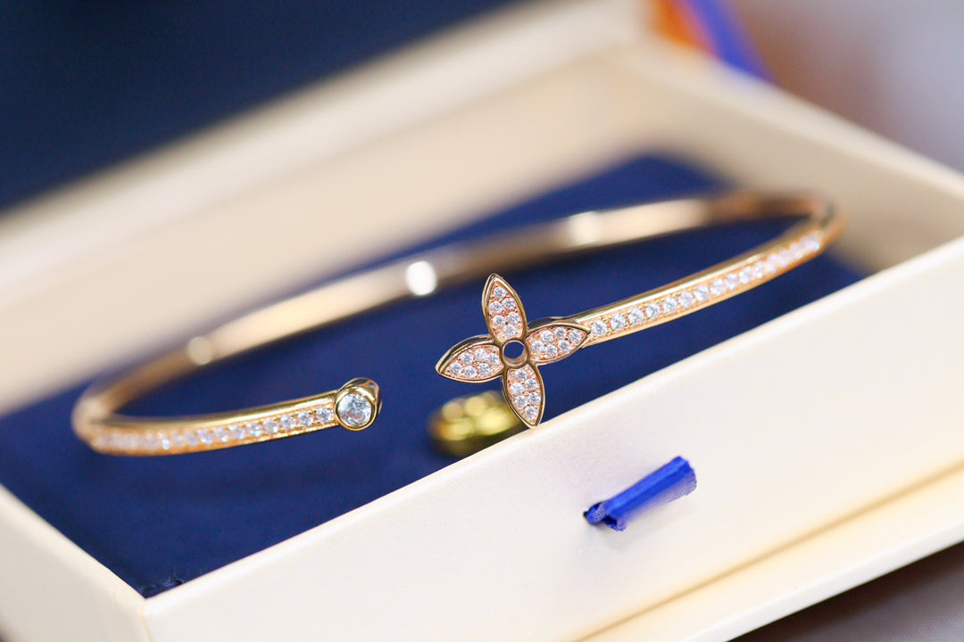 [Imperial] IDYLLE PINK GOLD OPEN BRACELET DIAMOND PAVED