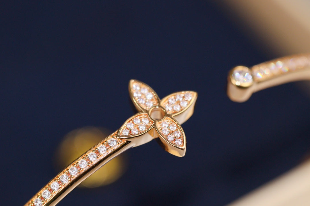 [Imperial] IDYLLE PINK GOLD OPEN BRACELET DIAMOND PAVED
