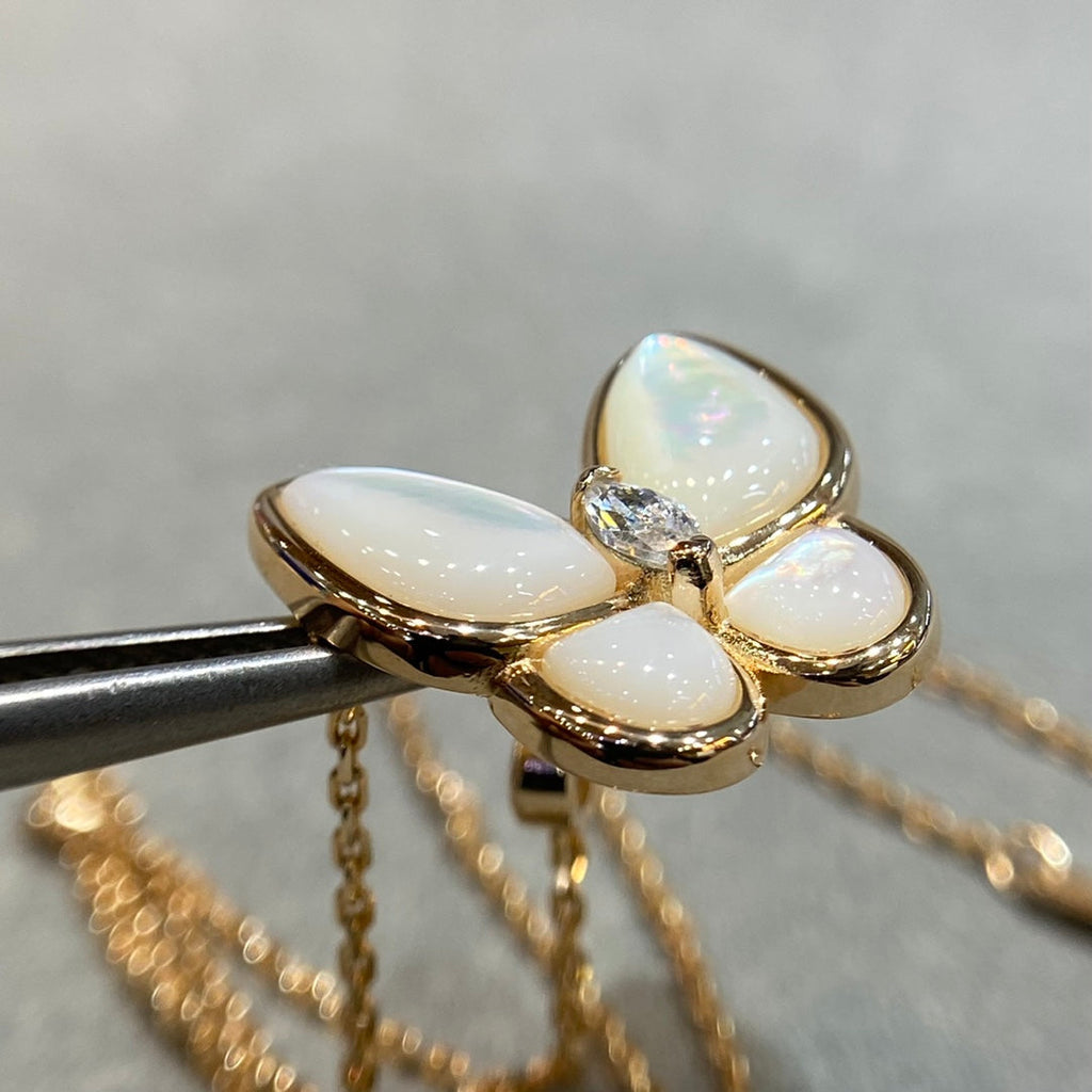 [Imperial] BUTTERFLY MOP DIAMOND NECKLACE
