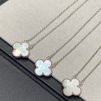 [Imperial] CLOVER MEDIUM SILVER WHITE MOP NECKLACE