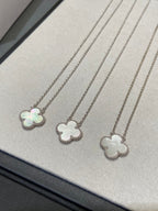 [Imperial] CLOVER MEDIUM SILVER WHITE MOP NECKLACE