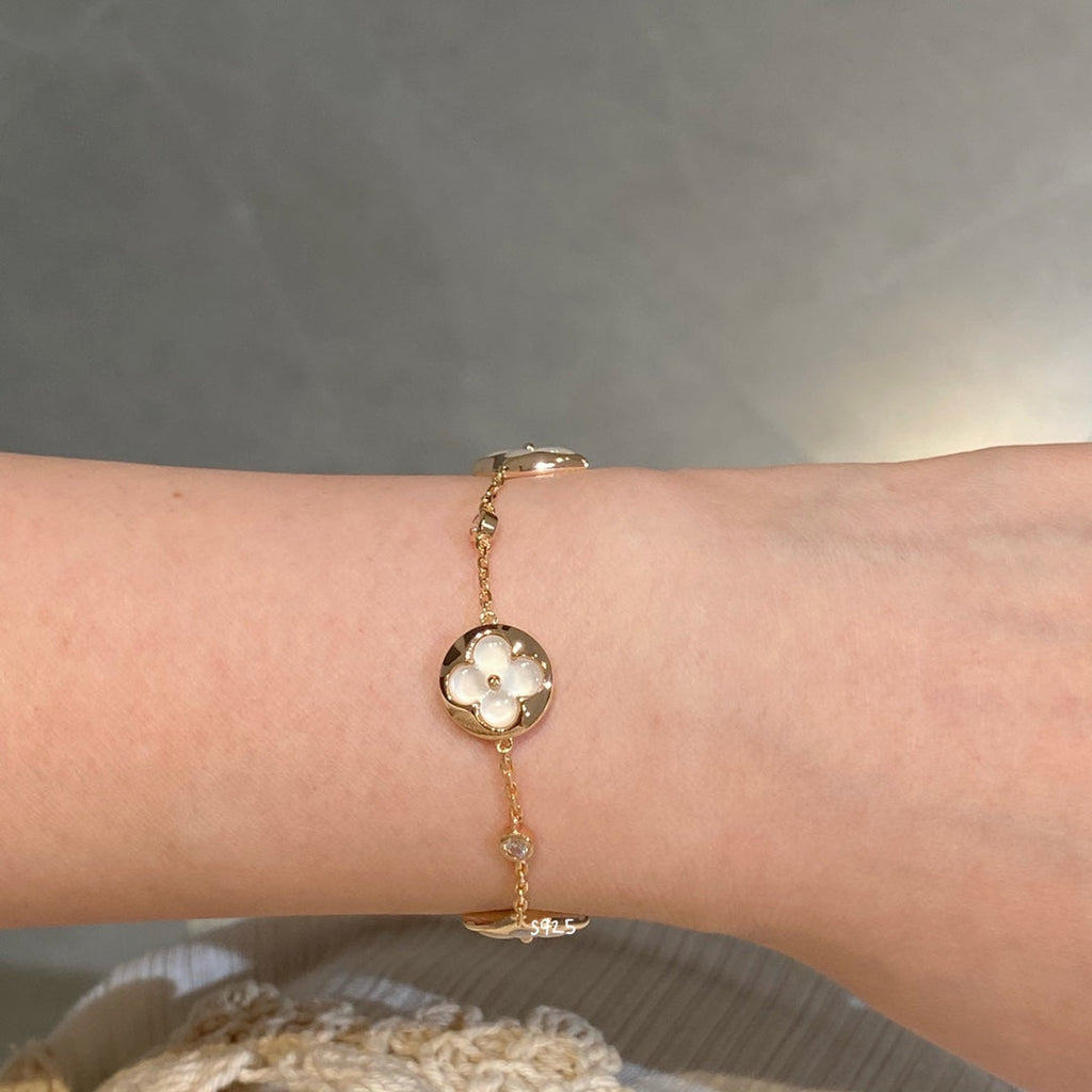 [Imperial] STAR AND SUN 4 MOTIF WHITE MOP PINK GOLD BRACELET