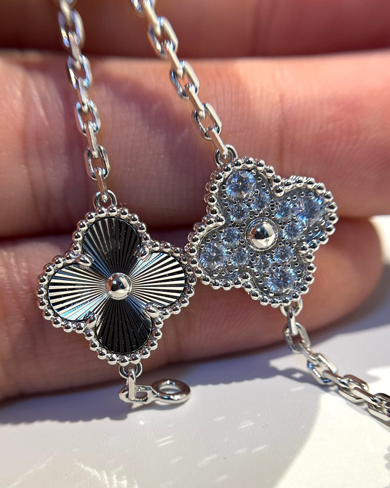 [Imperial]New  CLOVER 5 MOTIF LASER BRACELET COLLECTION