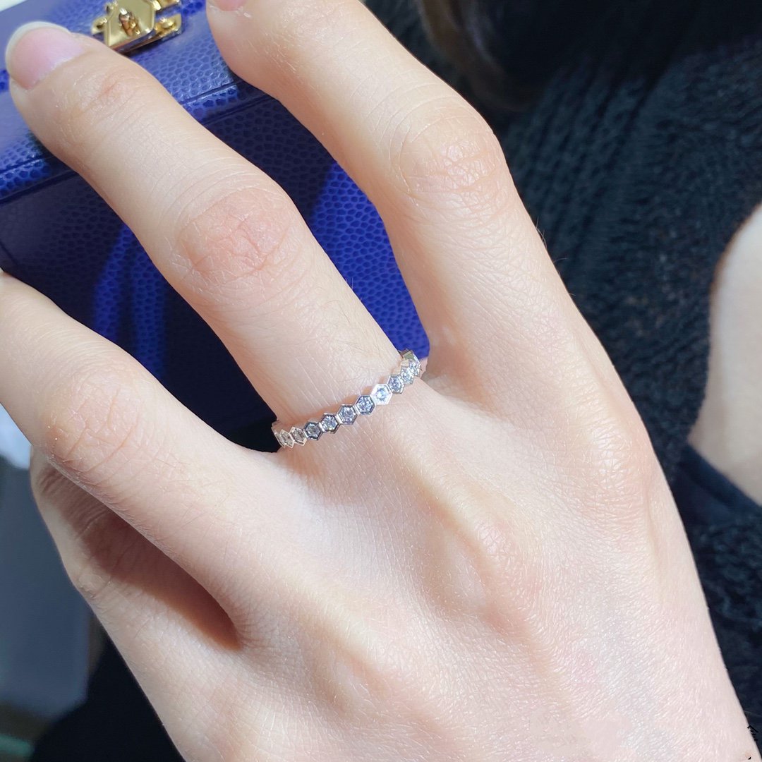 [Imperial] BEE LOVE DIAMOND PAVED SMALL RING