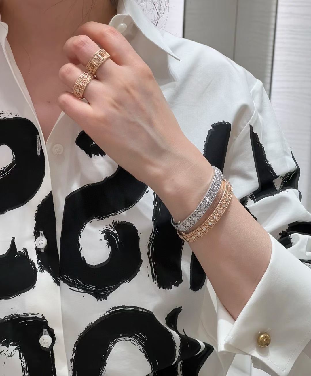 [Imperial] 2026 WOVEN-PATTERN BRACELET SET WITH FULL DIAMOND INLAY THREE-COLORS
