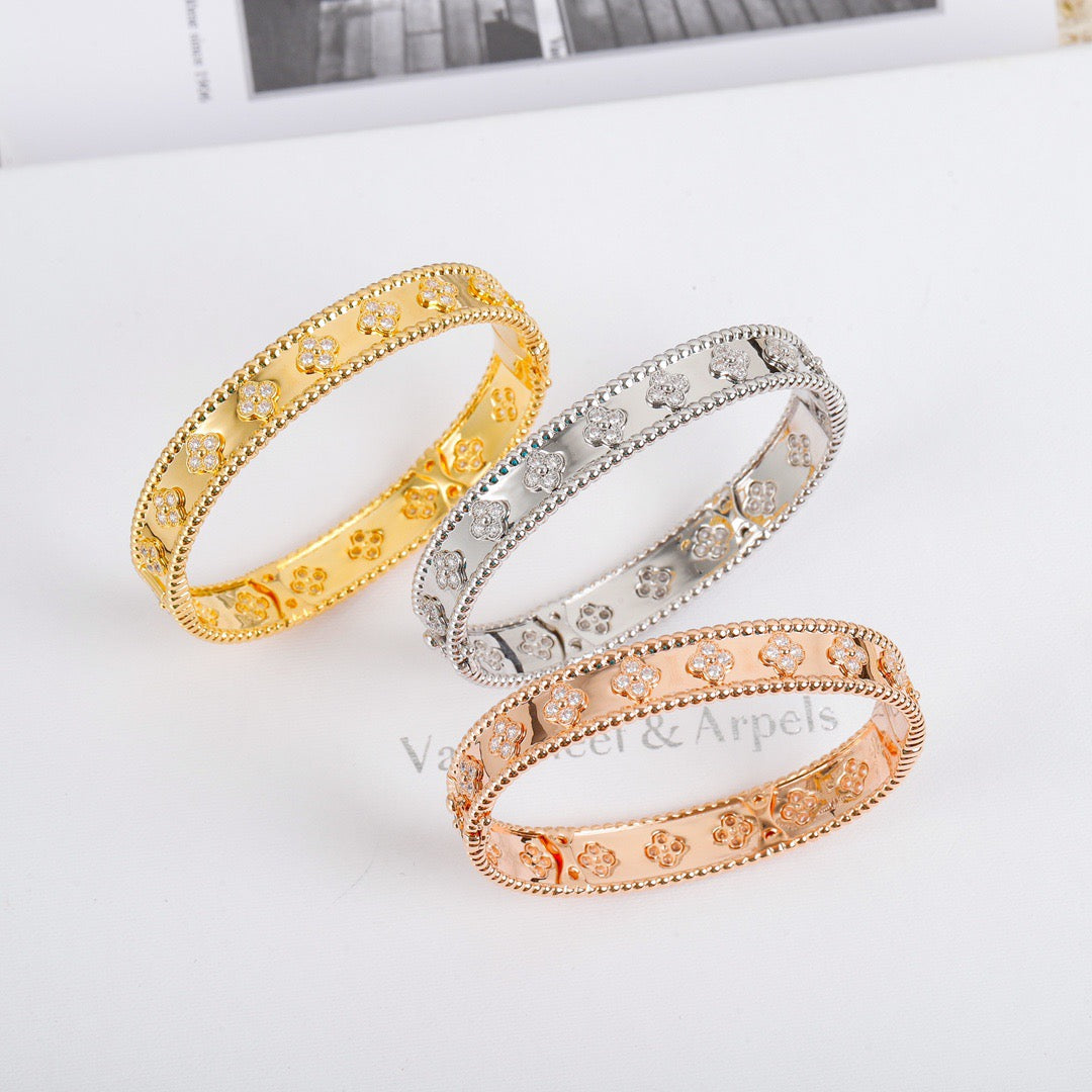 [Imperial] CLOVER BRACELET 8MM DIAMONDS