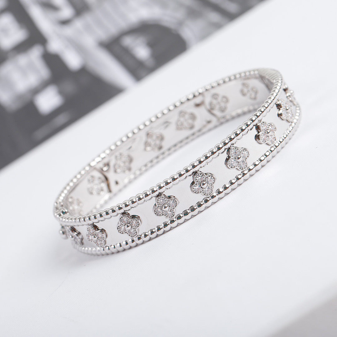 [Imperial] CLOVER BRACELET 8MM DIAMONDS
