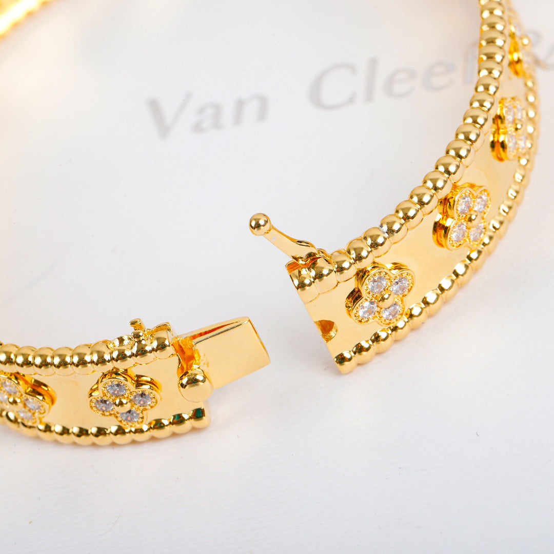 [Imperial] CLOVER BRACELET 8MM DIAMONDS