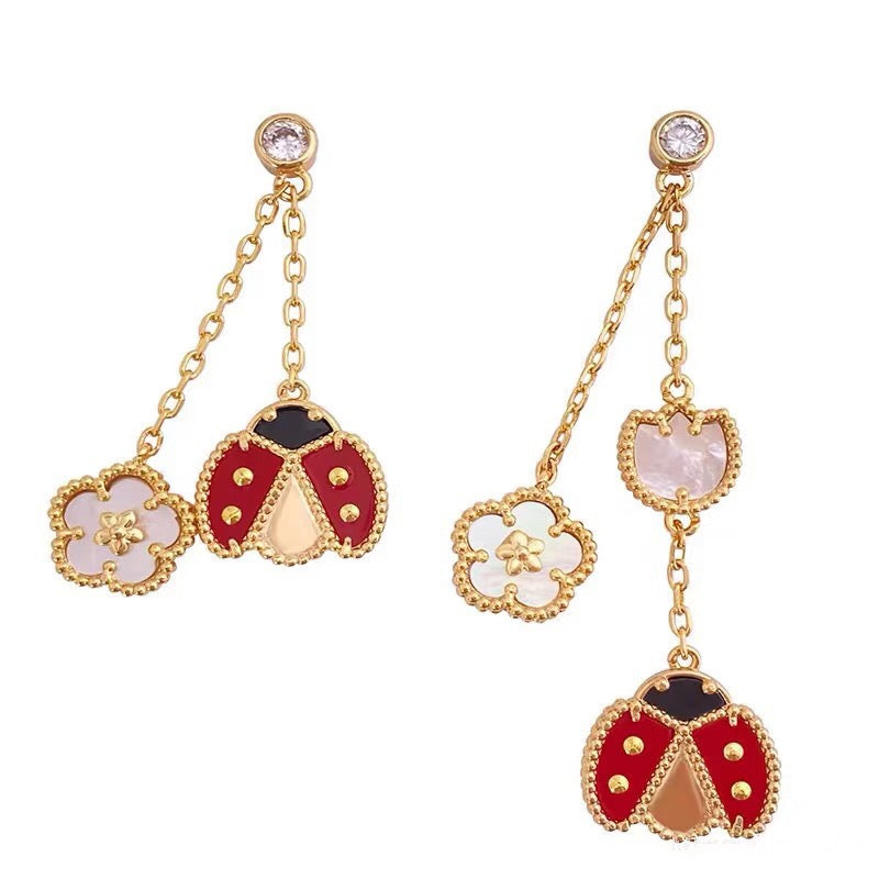 [Imperial] LUCKY LADYBUG WHITE MOP EARRINGS