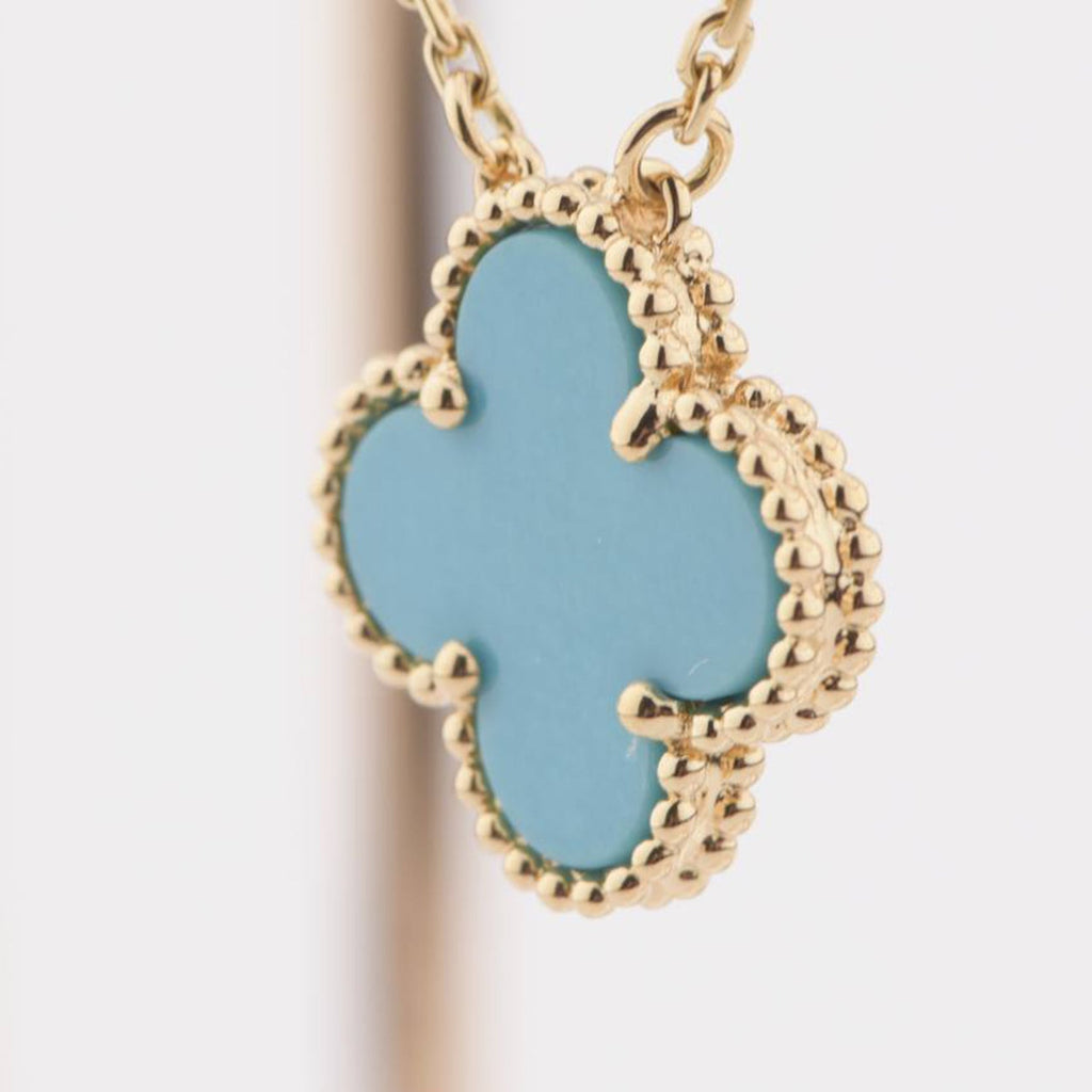 [Imperial] CLOVER 15MM VINTAGE TURQUOISE NECKLACE