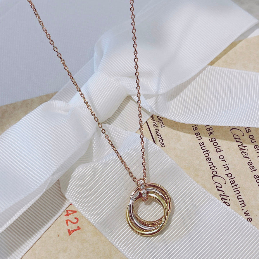 [Imperial] TRINITY NECKLACE GOLD  DIAMONDS