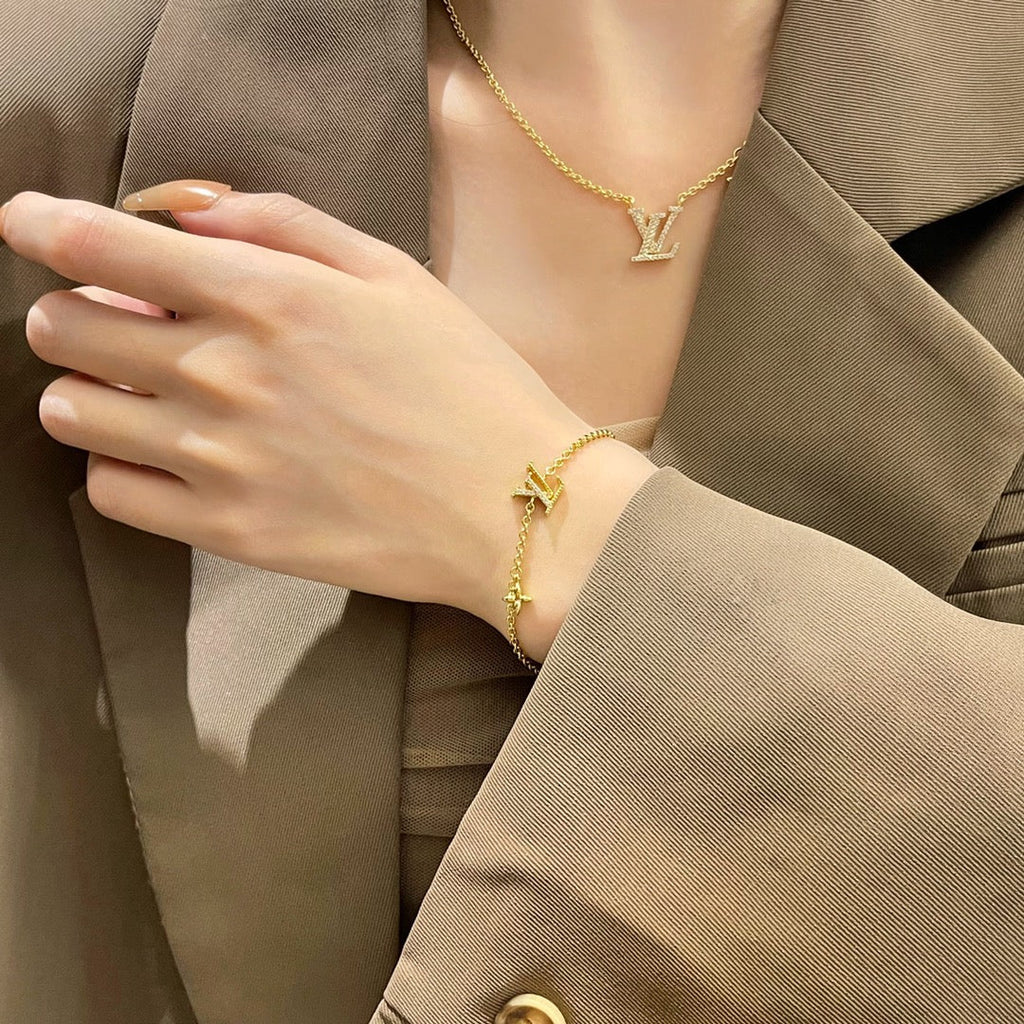 [Imperial] LOGO STAR MOTIF GOLD BRACELET