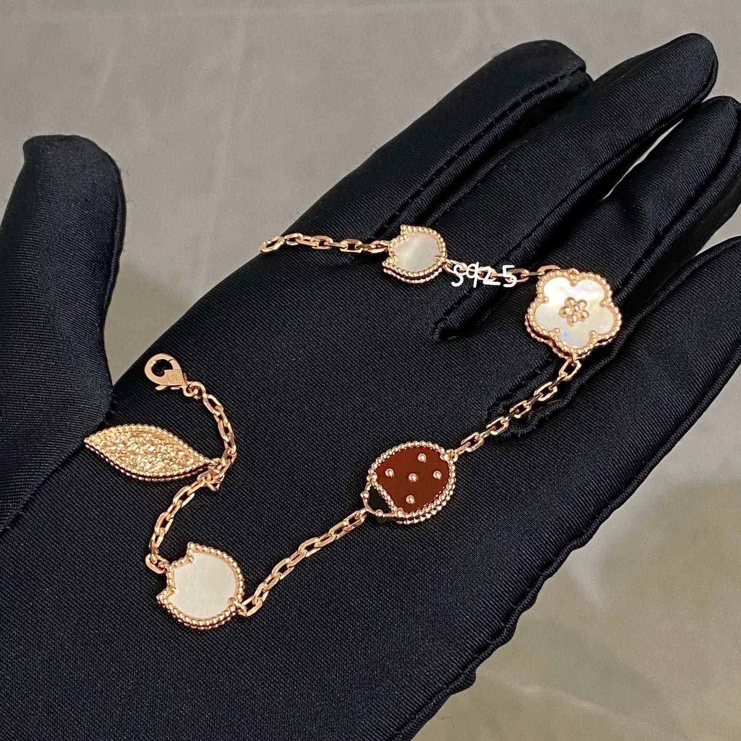 [Imperial] LUCKY SPRING 5 MOTIF BRACELET