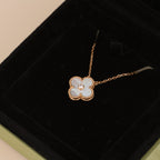 [Imperial] CLOVER 15MM DIAMOND WHITE FRITILLARIA NECKLACE