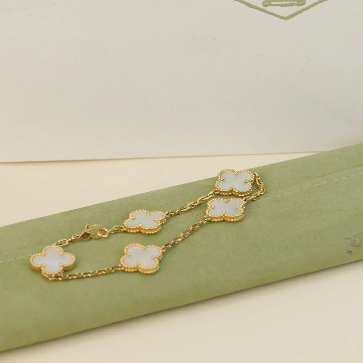 [Imperial]New CLOVER WHITE PEARL MOP 5 MOTIF BRACELET COLLECTION