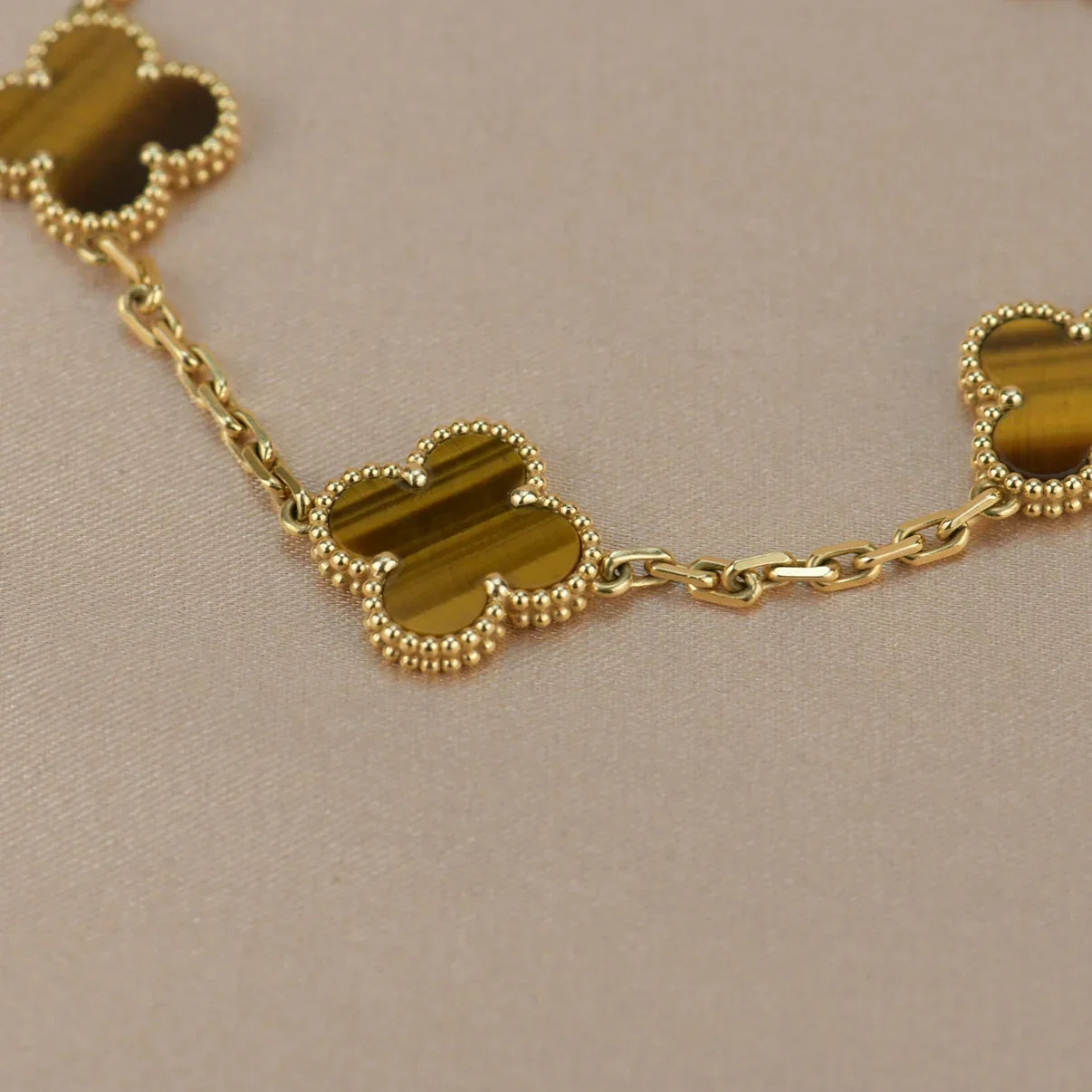 [Imperial]New  CLOVER 5 MOTIFS TIGER EYE BRACELET COLLECTION