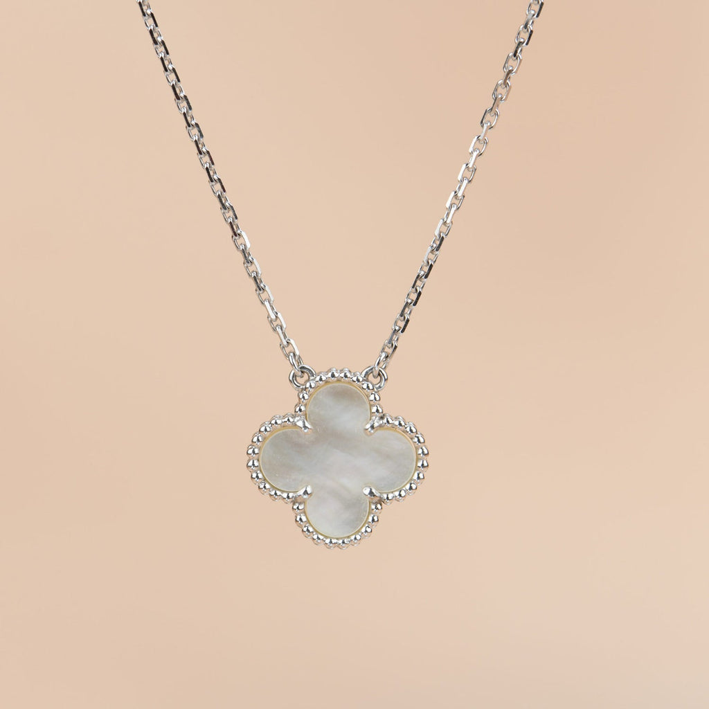 [Imperial] CLOVER  15MM WHITE MOTHER-OF-PEARL SILVER