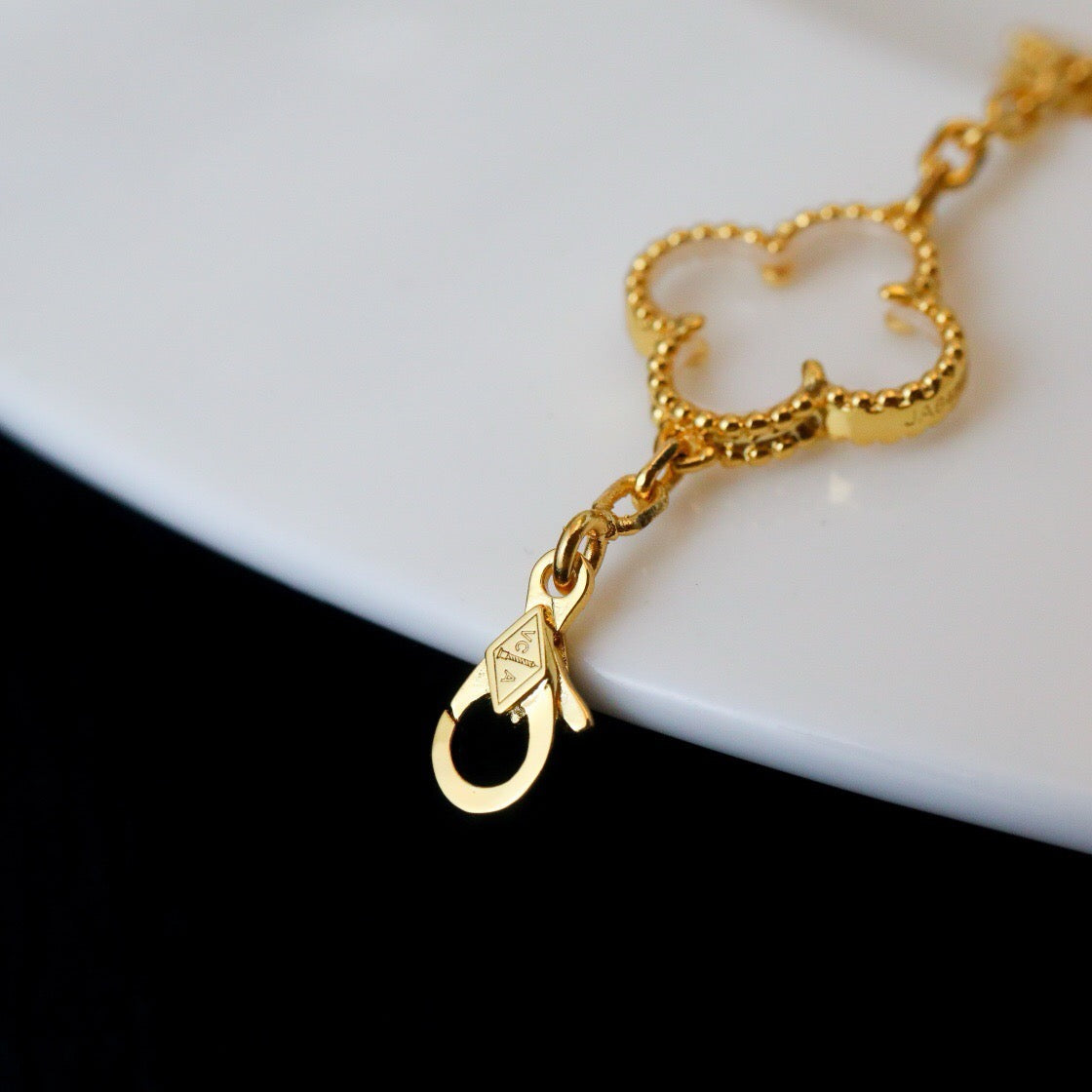 [Imperial]New CLOVER 5 MOTIF ROCK CRYSTAL BRACELET