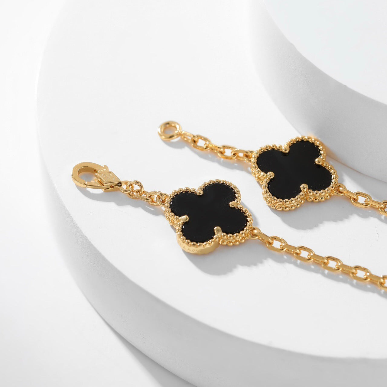 [Imperial] CLOVER 10 MOTIFS ONYX NECKLACE