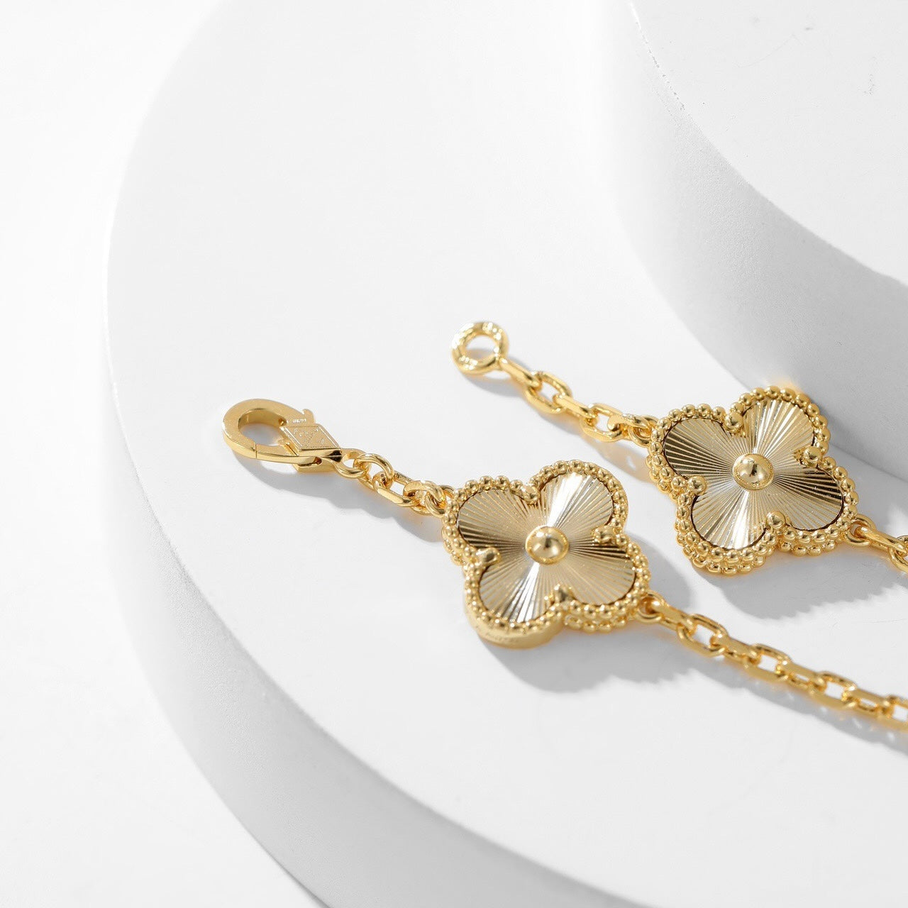 [Imperial] CLOVER 10 MOTIFS LASER NECKLACE