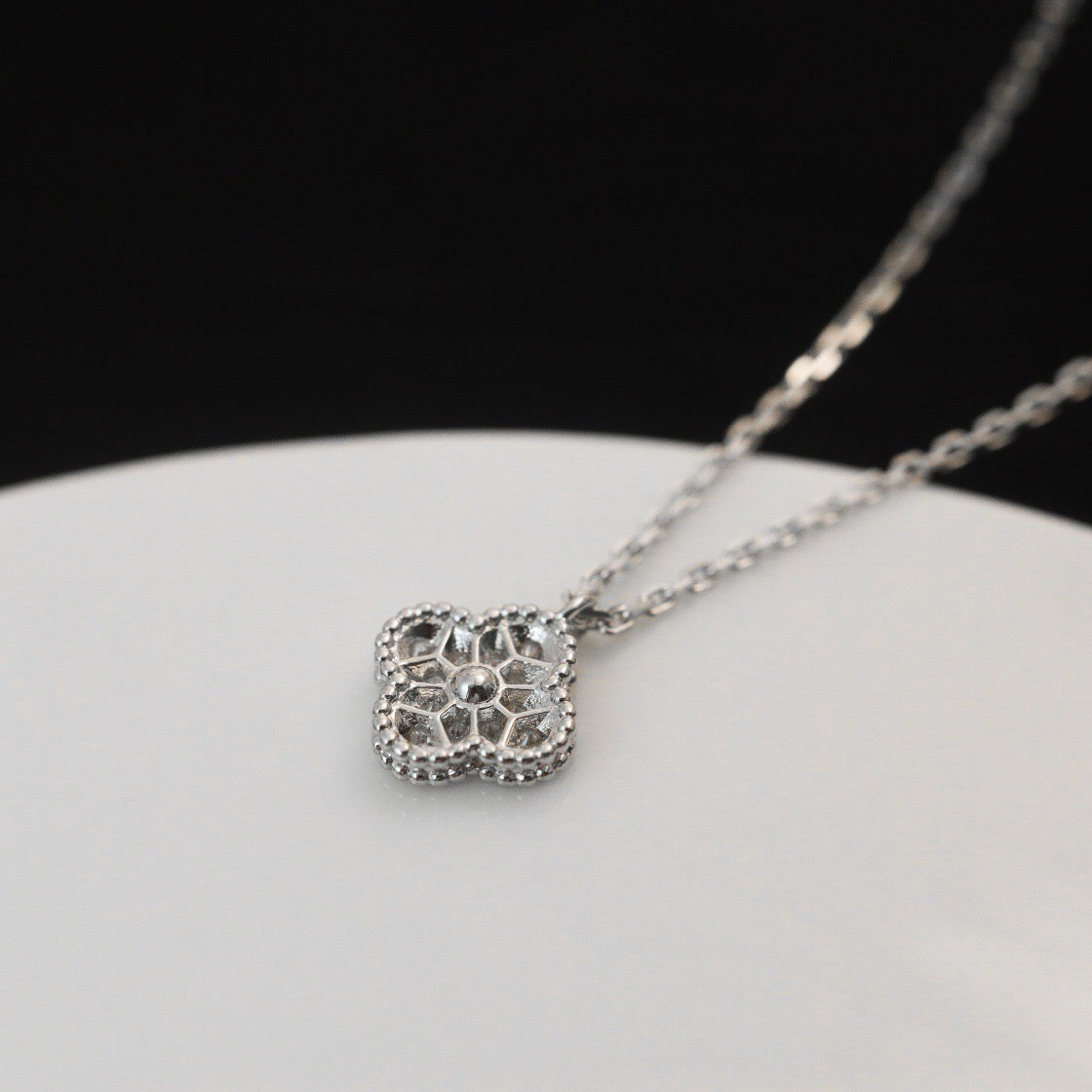 [Imperial] CLOVER MINI 9.5MM PENDANT DIAMOND NECKLACE